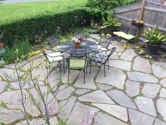 Building Photo - 38 Rhode Island Ave