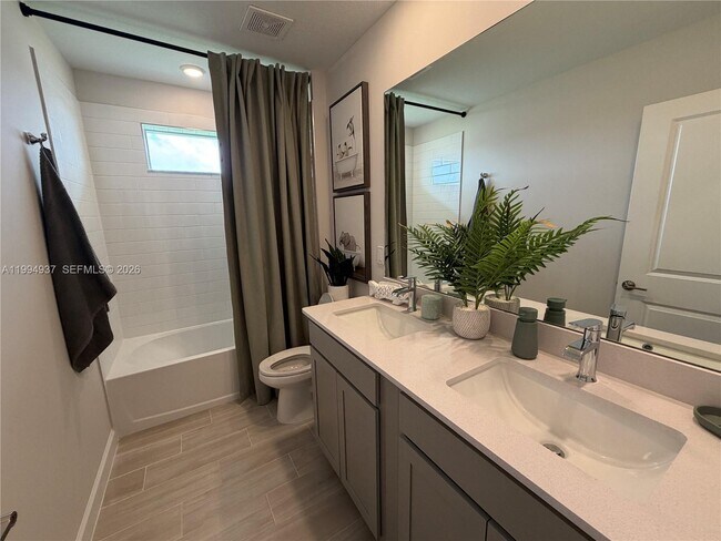 Building Photo - 1694 Hoot Owl Holw