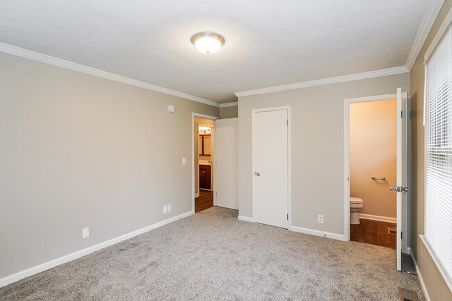 Building Photo - 103 Hillwood Dr