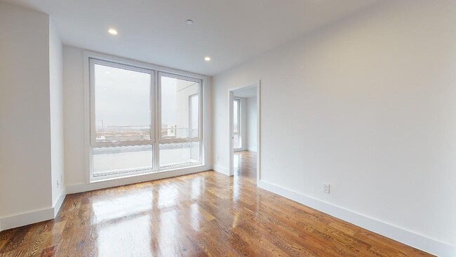 Building Photo - 13828 Queens Blvd
