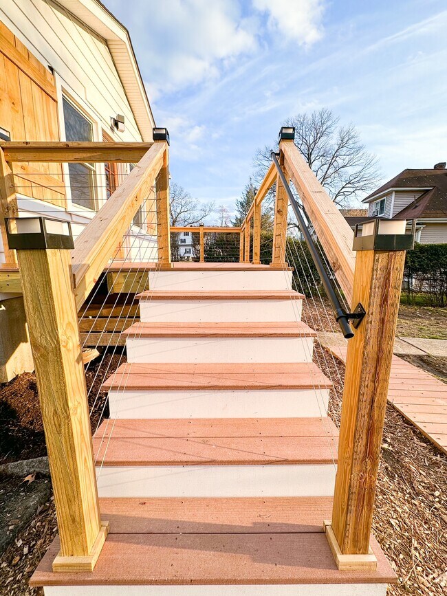 Building Photo - 23 Hewson Ave