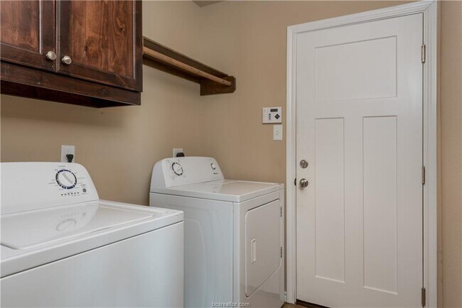 Building Photo - 3614 Haverford Rd