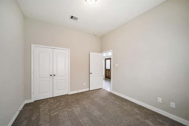 Building Photo - 14711 E Red Bayberry Ct