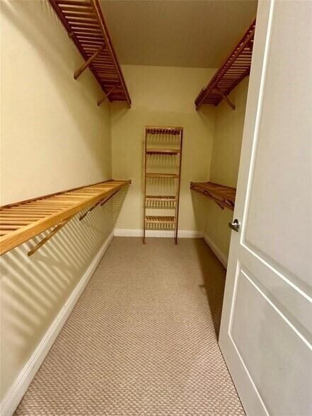 Building Photo - 1362 Bayview Dr