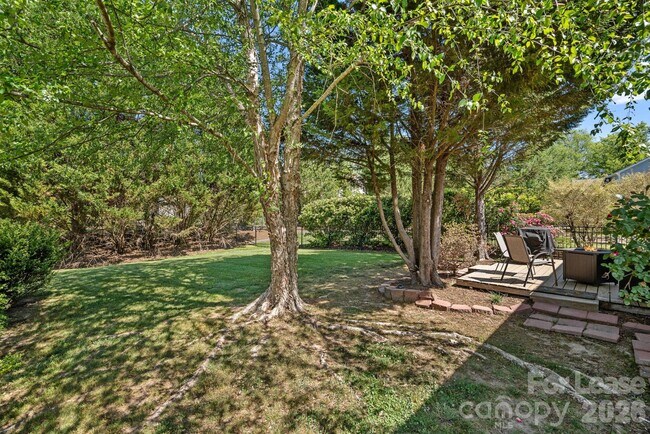 Building Photo - 1626 Hammond Dr