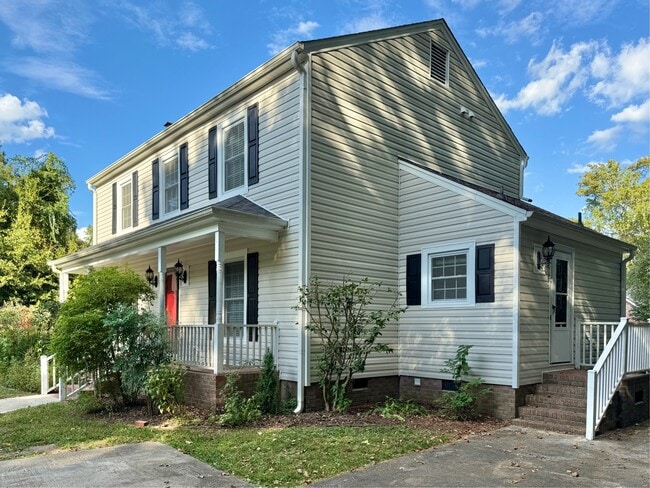 Building Photo - 103 Amber Ln