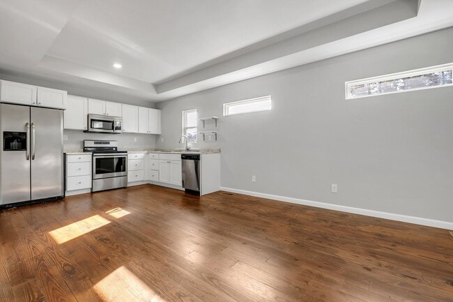 Building Photo - Modern Comfort Meets Prime Location — Styl...
