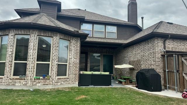 Building Photo - 7495 Perry Dr
