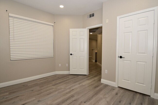 Building Photo - UPGRADED LOVELY 2 BED 2 BATH CONDO AT VISTANA