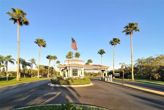 Building Photo - 3705 Torrey Pines Blvd