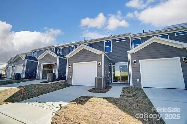 Building Photo - 5548 Stafford Rd
