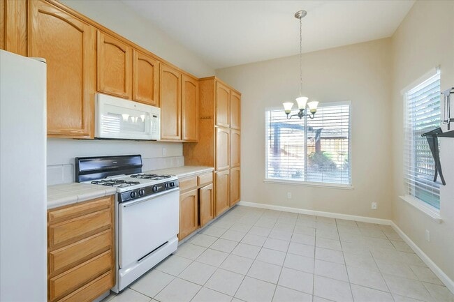 Building Photo - 5849 Webb St
