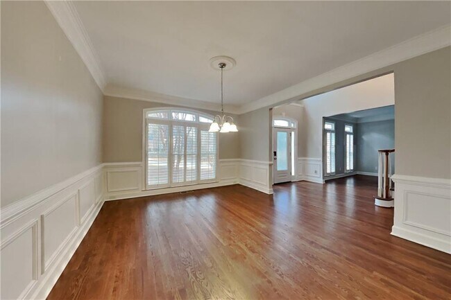 Building Photo - 500 Abernathy Oaks Way