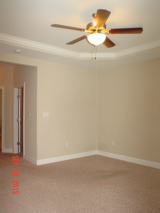 Building Photo - 124 Hurdle Ln