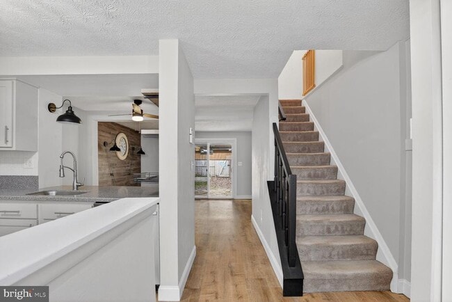 Building Photo - 3 Verity Ct