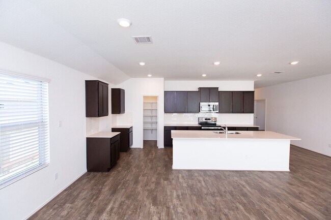 Building Photo - 1003 Honey Locust Wy