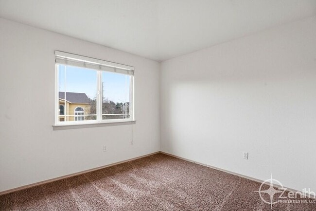 Building Photo - 17019 SE 3rd St