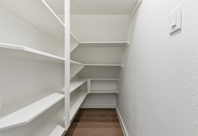 Building Photo - 3220 Loam Ln