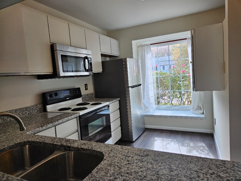 Building Photo - 116 St Andrews Ln