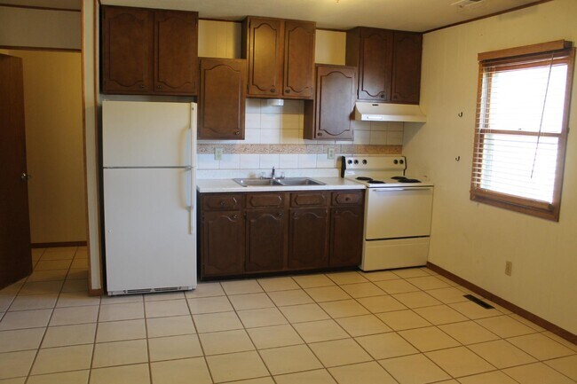 Building Photo - 1011 Lincoln St