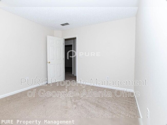 Building Photo - 3468 Chastain Glen Ln NE