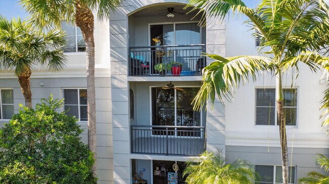 Building Photo - 1660 Renaissance Commons Blvd