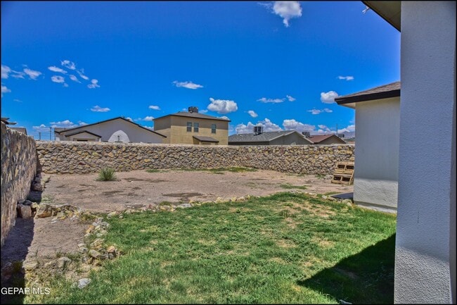 Building Photo - 452 Isaias Ave.