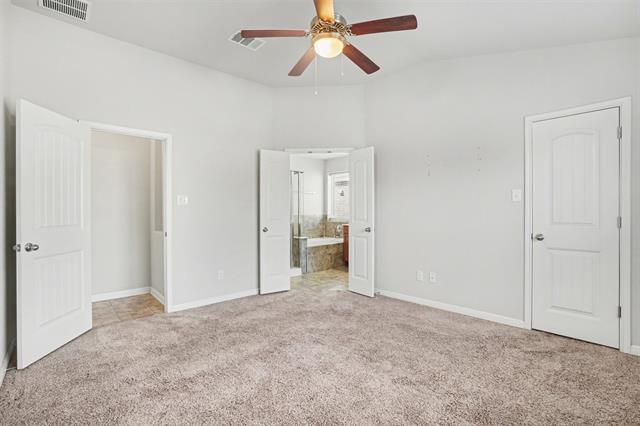 Building Photo - 11311 Silver Rose