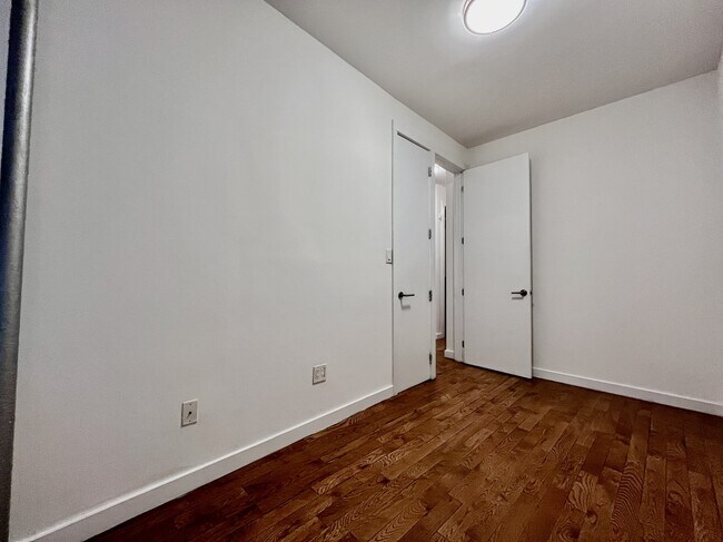 Building Photo - 611 W 137th St