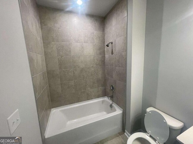 Building Photo - 3156 Morris Hills Dr