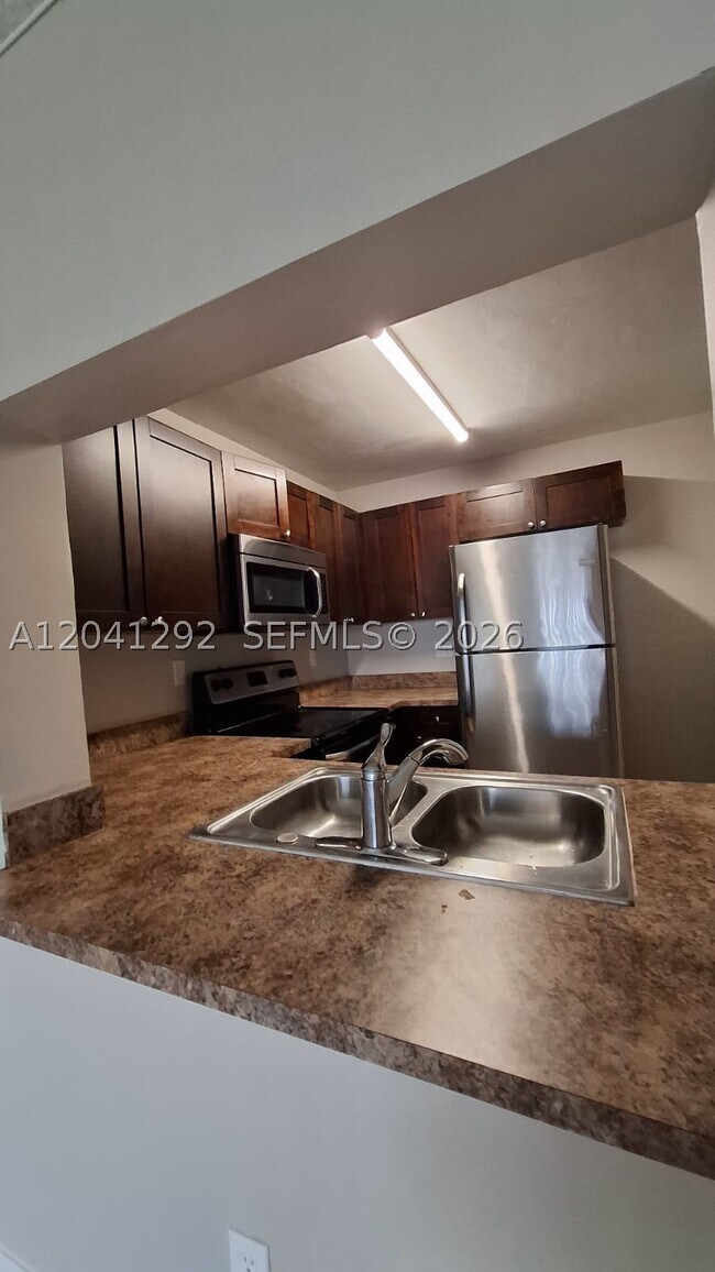 Building Photo - 496 NW 165th St