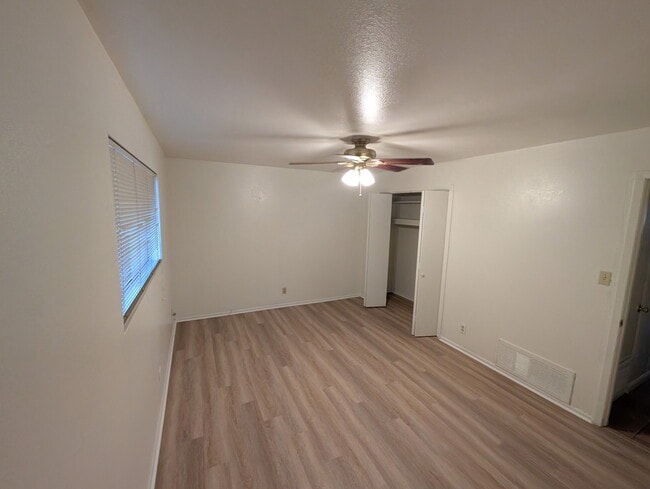 Building Photo - 1857 E Palmcroft Dr