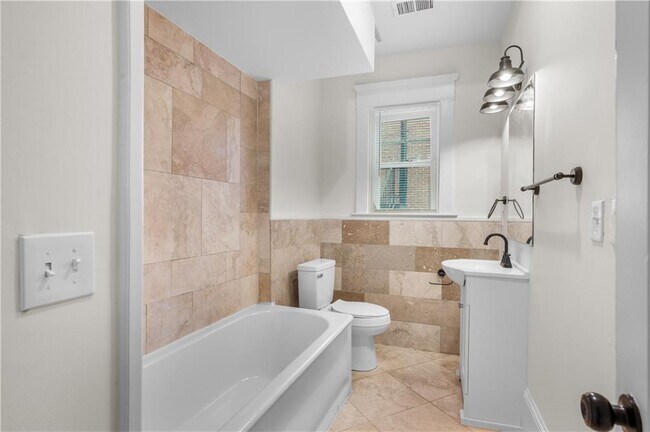 Building Photo - 360 Ponce De Leon Ave NE