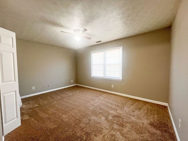 Building Photo - READY NOW!!! 2 Bed 1 Bath in Snellville