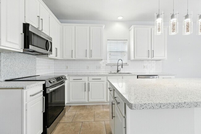 Building Photo - 10123 Sweet Olive Way