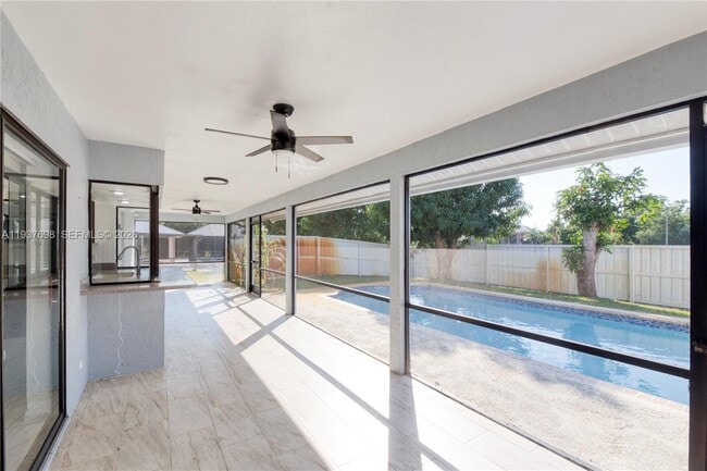 Building Photo - 5402 NW Emblem St