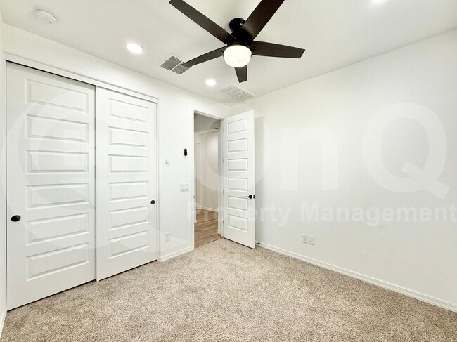 Building Photo - 25493 N 143rd Dr