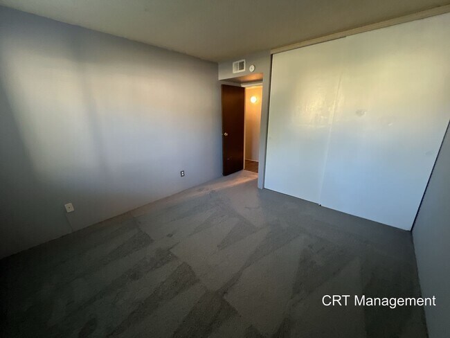 Building Photo - Spacious 2 Bed, 2 Bath Condo – Prime Lowry Location!