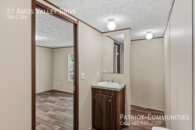 Building Photo - 27 Amos Valley Dr