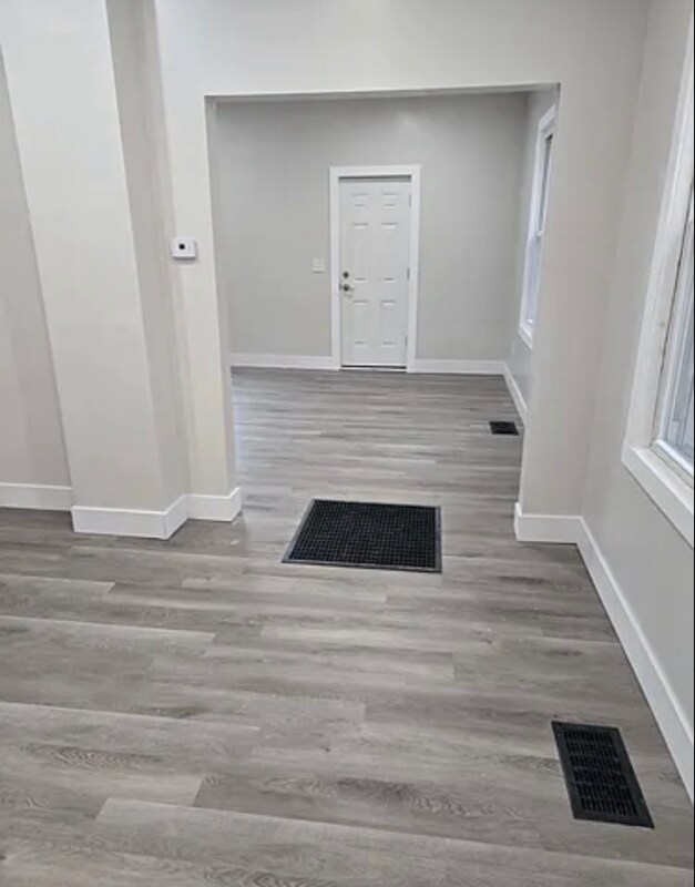 Building Photo - 159 Lincoln St