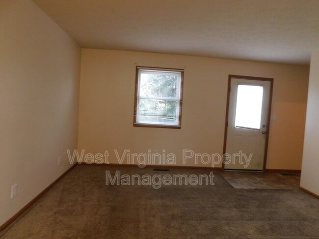 Building Photo - 152 Cardinal Wy