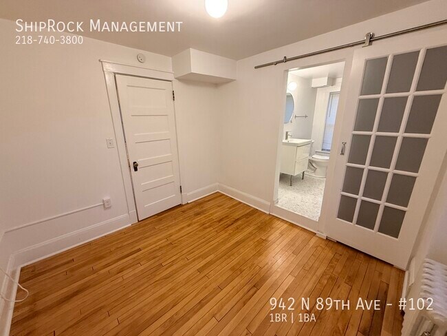 Building Photo - 942 89th Ave W