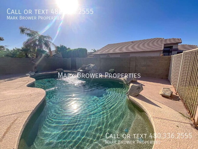 Building Photo - 2301 E Folley St