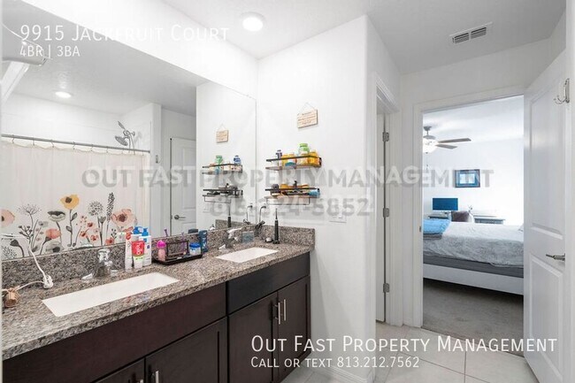 Building Photo - 9915 Jackfruit Ct