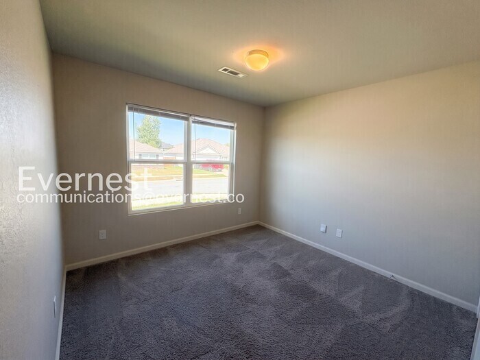 Building Photo - 2169 Bentwood Dr