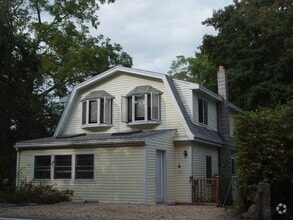 Building Photo - 138 Leonard St