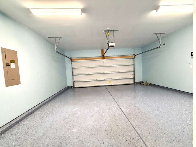 Building Photo - 7105 Wheyfield Dr