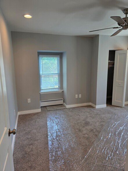 Building Photo - 5375 Wingohocking Terrace