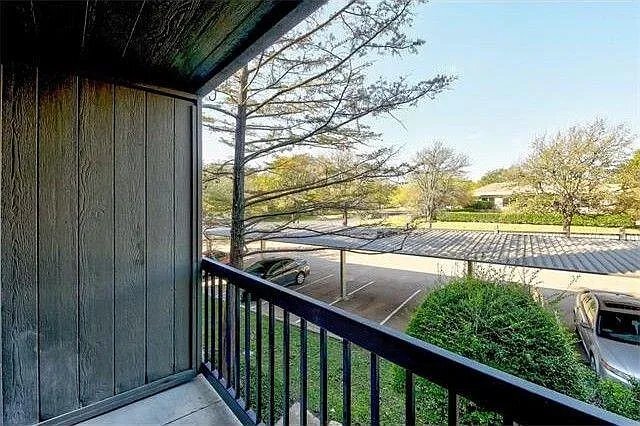 Building Photo - 8888 Tallwood Dr