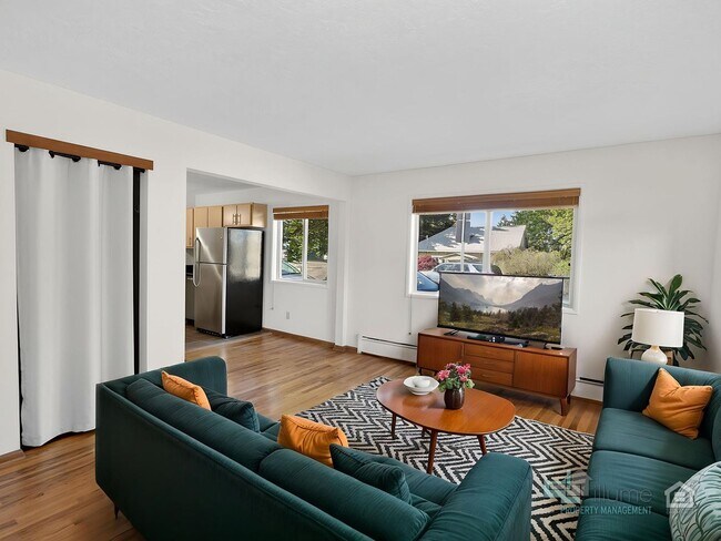 Building Photo - 1 Bedroom Condo Near OHSU + Parking